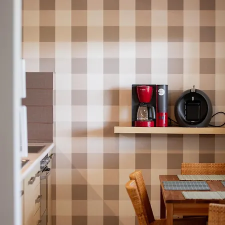 Mareva's House * Vromerí