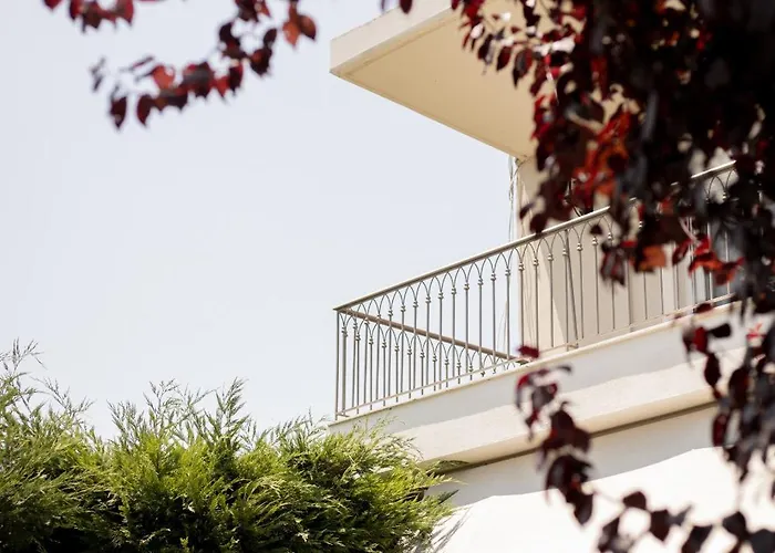 Mareva's House Apartamento Vromerí